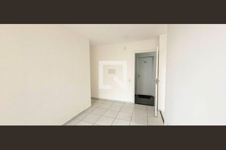 Apartamento para alugar com 2 quartos, 42m² em Jardim Lourdes, Ferraz de Vasconcelos