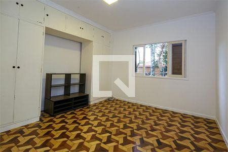 Casa à venda com 4 quartos, 241m² em Granja Julieta, São Paulo