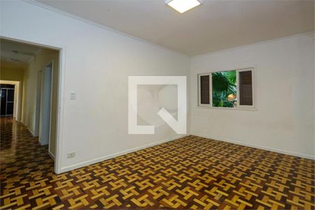 Casa à venda com 4 quartos, 241m² em Granja Julieta, São Paulo