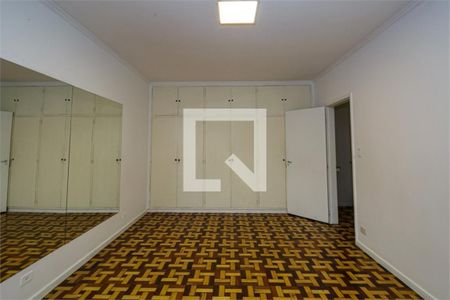 Casa à venda com 4 quartos, 241m² em Granja Julieta, São Paulo