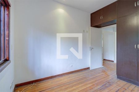 Casa à venda com 5 quartos, 300m² em Jardim Marajoara, São Paulo