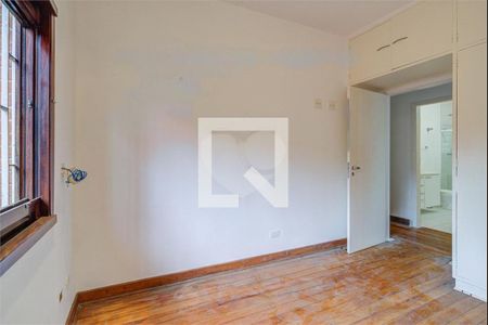 Casa à venda com 5 quartos, 300m² em Jardim Marajoara, São Paulo