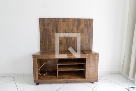 Detalhe da sala de apartamento para alugar com 2 quartos, 100m² em Nova Mirim, Praia Grande