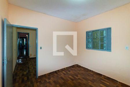 Quarto 1 de casa para alugar com 2 quartos, 80m² em Vila Bancaria, São Paulo