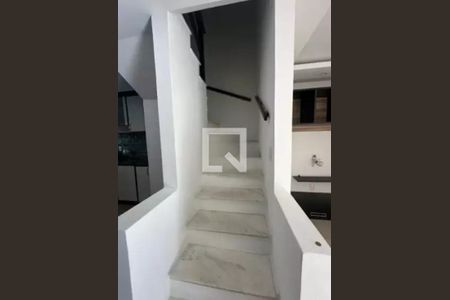 Escada de casa para alugar com 2 quartos, 188m² em Chapéu Do Sol, Porto Alegre