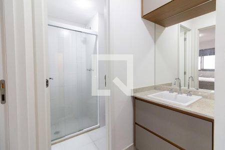 Banheiro de apartamento para alugar com 1 quarto, 39m² em Butantã, São Paulo