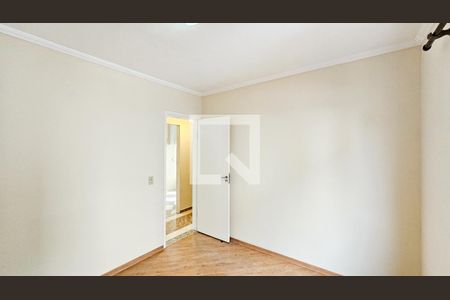 Quarto 1 de apartamento para alugar com 2 quartos, 47m² em Jardim Santa Tereza, Carapicuíba