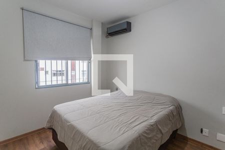Suíte de apartamento para alugar com 3 quartos, 100m² em Santo Antônio, Belo Horizonte