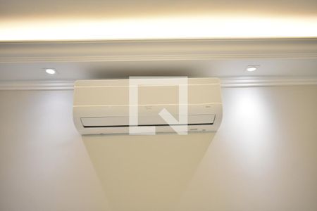 Sala de casa para alugar com 3 quartos, 242m² em Planalto Paulista, São Paulo