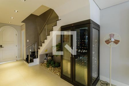 Sala de casa de condomínio à venda com 3 quartos, 300m² em Indianópolis, São Paulo