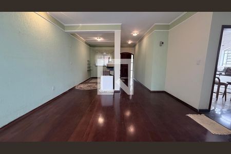 Sala de casa à venda com 4 quartos, 250m² em Jardim Nova Europa, Campinas