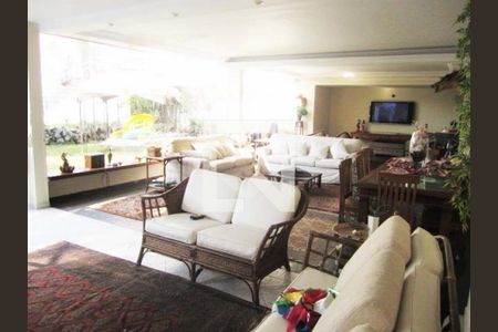 Casa à venda com 4 quartos, 600m² em Jardim Petropolis, São Paulo