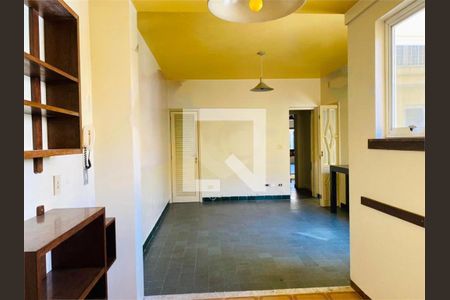 Casa à venda com 4 quartos, 275m² em Campo Grande, São Paulo