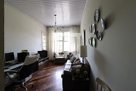 Sala de casa à venda com 4 quartos, 300m² em Três Figueiras, Porto Alegre