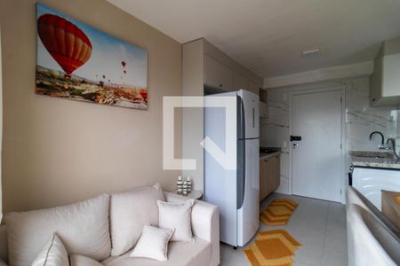 Sala de apartamento para alugar com 1 quarto, 27m² em Parque Industrial Tomas Edson, São Paulo