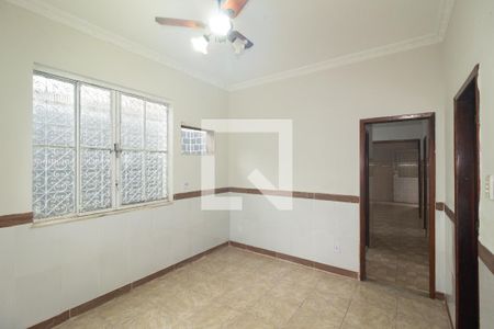 Sala 1 de casa para alugar com 4 quartos, 128m² em Campo Grande, Rio de Janeiro