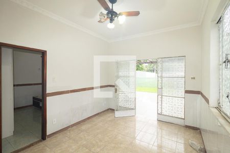 Sala 1 de casa para alugar com 4 quartos, 128m² em Campo Grande, Rio de Janeiro