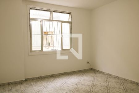 Sala de apartamento para alugar com 2 quartos, 50m² em Água Santa, Rio de Janeiro