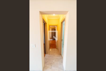 Corredor de apartamento para alugar com 2 quartos, 61m² em Vila Boa Vista, Barueri