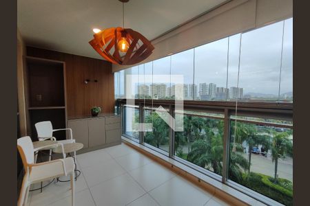 Varanda de apartamento para alugar com 4 quartos, 206m² em Barra da Tijuca, Rio de Janeiro