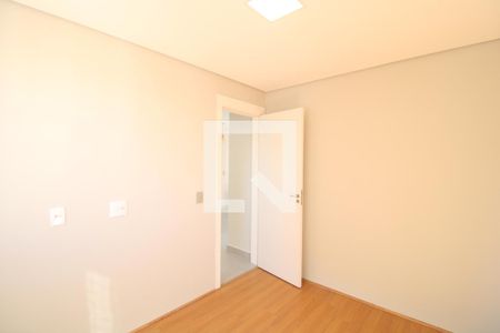 Quarto 1 de apartamento para alugar com 2 quartos, 40m² em Usina Piratininga, São Paulo