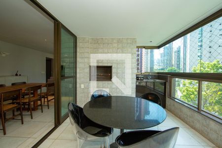 VARANDA GOURMET de apartamento à venda com 4 quartos, 158m² em Belvedere, Belo Horizonte
