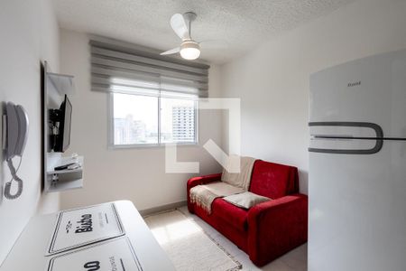 Sala de apartamento para alugar com 1 quarto, 26m² em Parque Industrial Tomas Edson, São Paulo