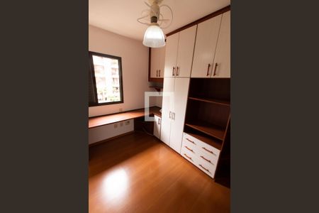 Quarto de apartamento para alugar com 3 quartos, 117m² em Centro, Campinas