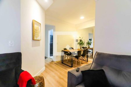 Sala de apartamento à venda com 2 quartos, 60m² em Jardim Ester Yolanda, São Paulo