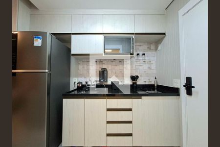 Cozinha de kitnet/studio para alugar com 1 quarto, 24m² em Indianópolis, São Paulo