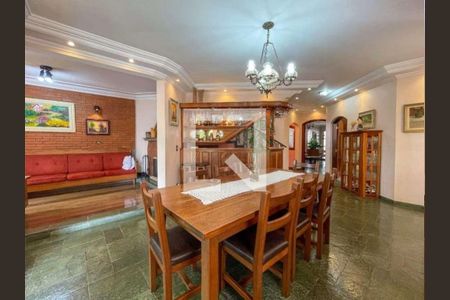 Casa à venda com 4 quartos, 478m² em Vila Sonia, São Paulo