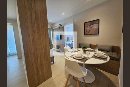 Sala de kitnet/studio para alugar com 1 quarto, 42m² em Brooklin, São Paulo