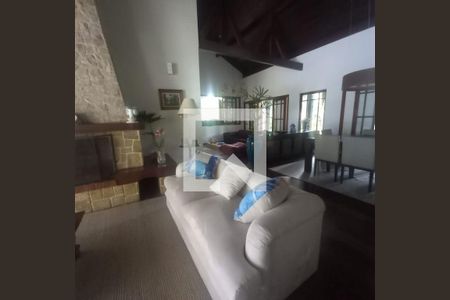 Casa à venda com 4 quartos, 500m² em Piratininga, Niterói
