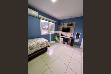 Casa à venda com 4 quartos, 144m² em Itaipu, Niterói