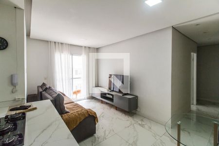 Sala  de apartamento à venda com 2 quartos, 72m² em Jardim Tupanci, Barueri