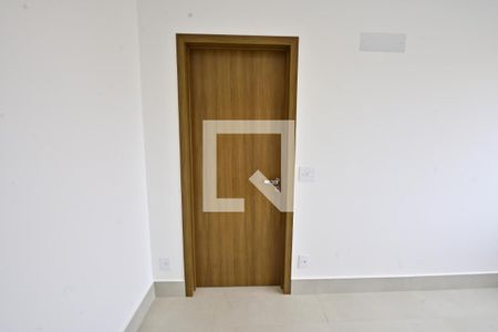Entrada de apartamento para alugar com 1 quarto, 44m² em Setor Bueno, Goiânia