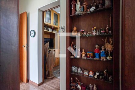 Corredor de apartamento à venda com 3 quartos, 74m² em Prado, Belo Horizonte