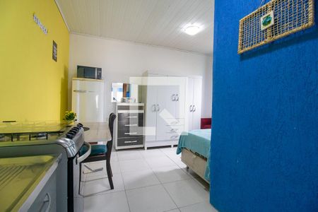 Studio de casa para alugar com 1 quarto, 30m² em Uberaba, Curitiba