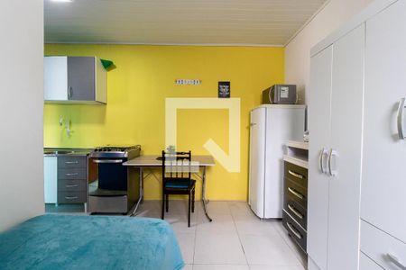 Studio de casa para alugar com 1 quarto, 30m² em Uberaba, Curitiba