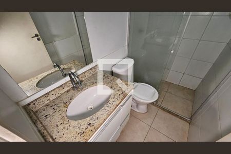 Banheiro Corredor de apartamento para alugar com 3 quartos, 68m² em Parque Oeste Industrial, Goiânia