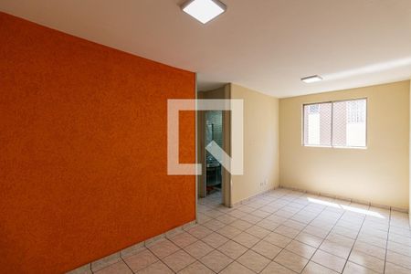 Sala de apartamento para alugar com 2 quartos, 72m² em Vila Carmosina, São Paulo
