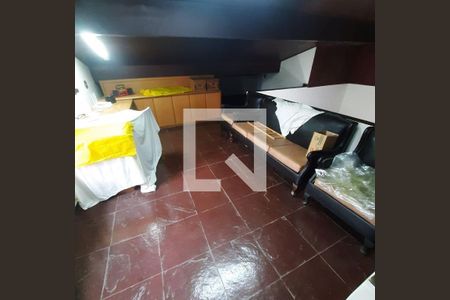 Casa à venda com 2 quartos, 400m² em CECAP, Jundiaí