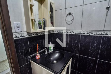 Banheiro Social de casa para alugar com 3 quartos, 300m² em Jardim Ipanema, Santo André