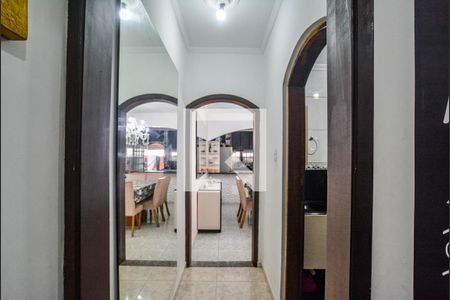 Corredor de casa para alugar com 3 quartos, 300m² em Jardim Ipanema, Santo André