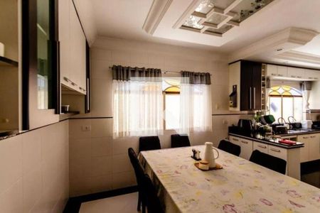 Casa à venda com 3 quartos, 380m² em Parque Jaçatuba, Santo André