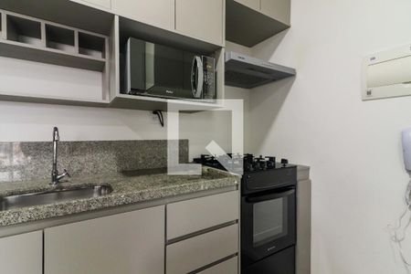 Cozinha e Área de Serviço de apartamento para alugar com 1 quarto, 31m² em Vila Sonia, São Paulo