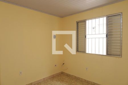 Sala de casa para alugar com 2 quartos, 60m² em Itaquera, São Paulo