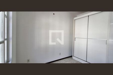 Quarto  2 de casa para alugar com 3 quartos, 120m² em Barreiros, São José