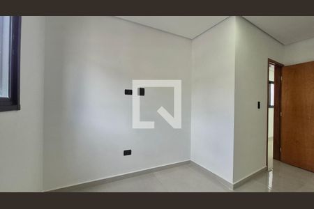 Quarto de apartamento à venda com 2 quartos, 100m² em Jardim Silvana, Santo André