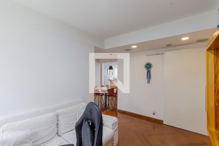 Sala de TV de apartamento à venda com 2 quartos, 96m² em Vila Uberabinha, São Paulo